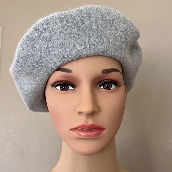 Halogen Gray Cashmere Knitted Beret Virginia Cable Knit Cashmere Beret - Mid Grey | MaisonCashmere main image 4
